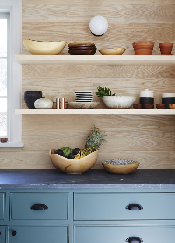 tour-a-breezy-la-home-with-the-most-dreamy-kitchen-modern-open-shelving-in-the-kitchen-599dee4aebb7c97766f47ce4-origin.jpg