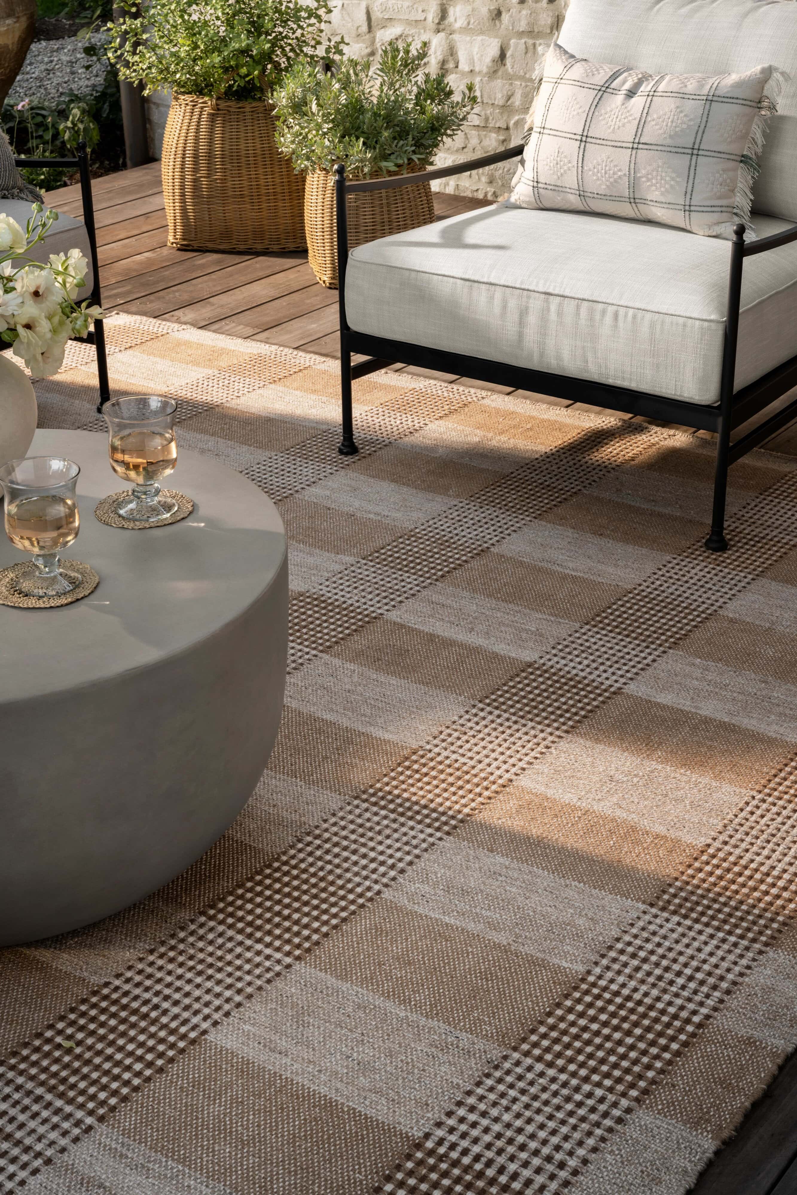 Indoor Outdoor Living: How to Create a Natural Flow Between Your Home and Yard 7 studiomcgee 20241024 Outdoor 0941