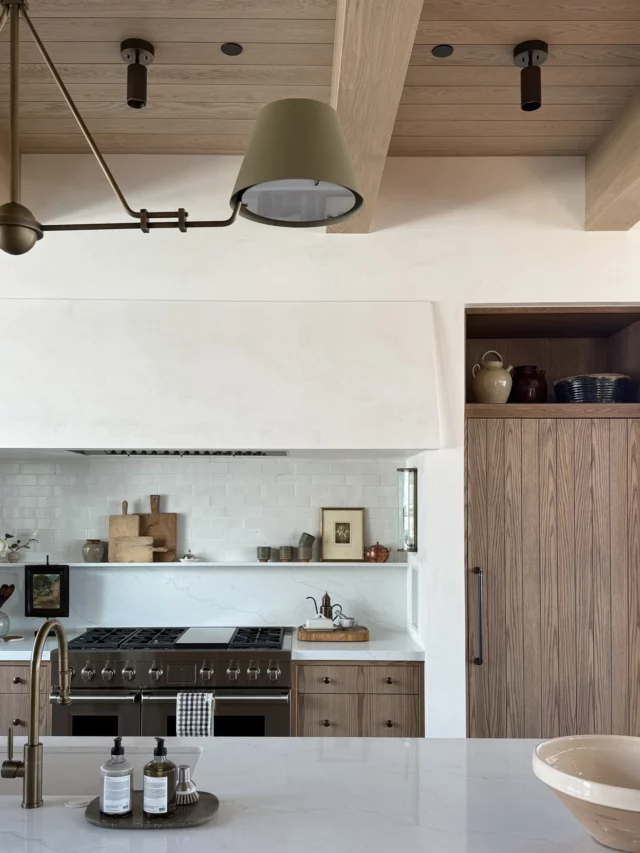 This week included: revision surgery in CA for Syd’s collarbone, a mountain home install, and a visit to our upcoming parade home — I could cry I love those reclaimed stone floors so much. Or maybe I’m just crying after this week. 😂🫠