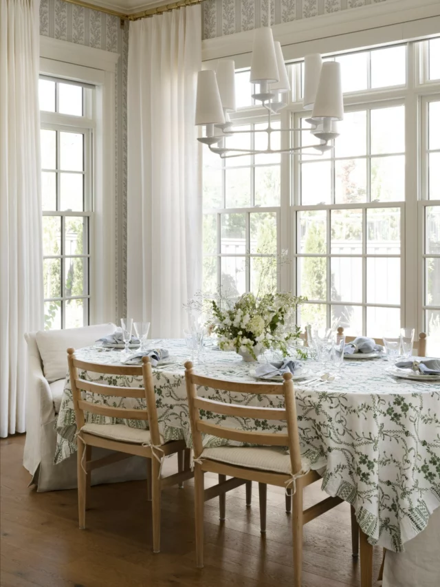 The secret to Easter hosting is a table that’s already doing most of the work. A mix of materials, fresh florals, and an extendable table ready for whoever pulls up a chair.